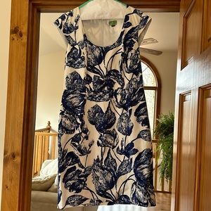 Ann Taylor fitted navy cream floral dress sz 6